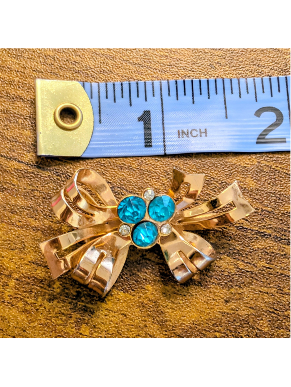 Vintage Coro Blue Rhinestone Bow Brooch Gold Tone Mid Century Ribbon Pin - Picture 9 of 10